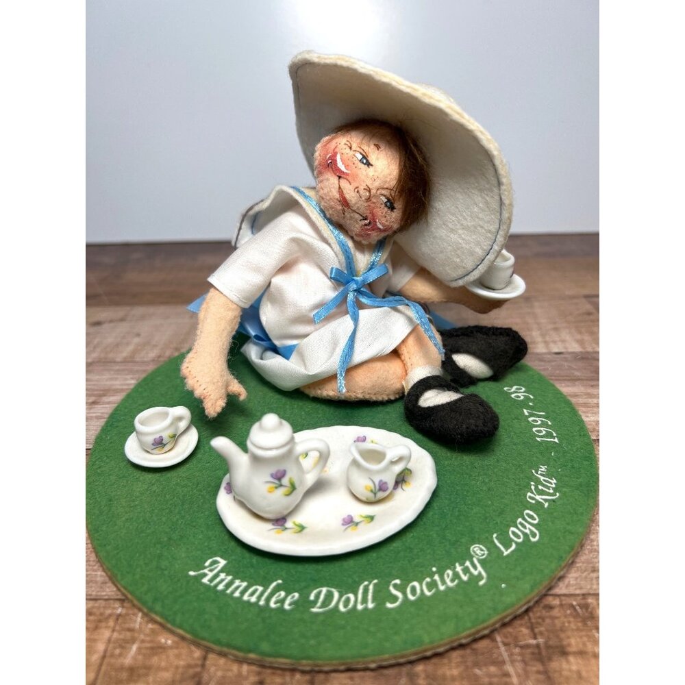 Annalee Doll Society 1997-98 Logo Kid Figurine Tea Time 9662